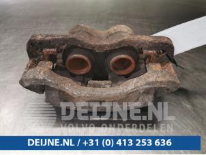 Used Rear brake calliper, left Iveco New Daily IV 40C14G, C14GV/P Price on request offered by van Deijne Onderdelen Uden B.V.