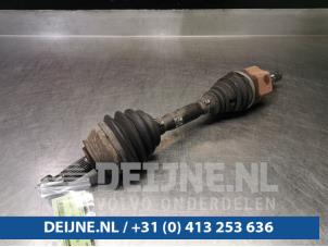 Used Front drive shaft, left Opel Combo 1.6 CDTI 16V Price € 121,00 Inclusive VAT offered by van Deijne Onderdelen Uden B.V.