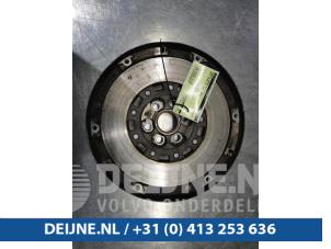 Used Dual mass flywheel Opel Combo 1.6 CDTI 16V Price on request offered by van Deijne Onderdelen Uden B.V.