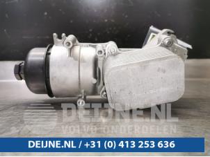 Usagé Boîtier filtre à huile Ford Fiesta 6 (JA8) Prix € 60,50 Prix TTC proposé par van Deijne Onderdelen Uden B.V.