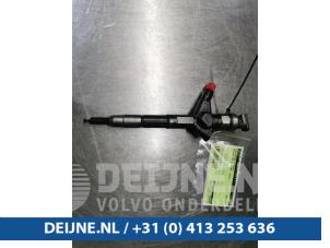 Używane Wtryskiwacz (Diesel) Nissan Cab Star Cena € 151,25 Z VAT oferowane przez van Deijne Onderdelen Uden B.V.