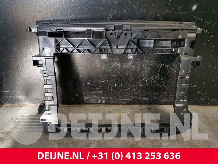 Nowe Panel przedni Volkswagen Caddy Cena € 89,54 Z VAT oferowane przez van Deijne Onderdelen Uden B.V.