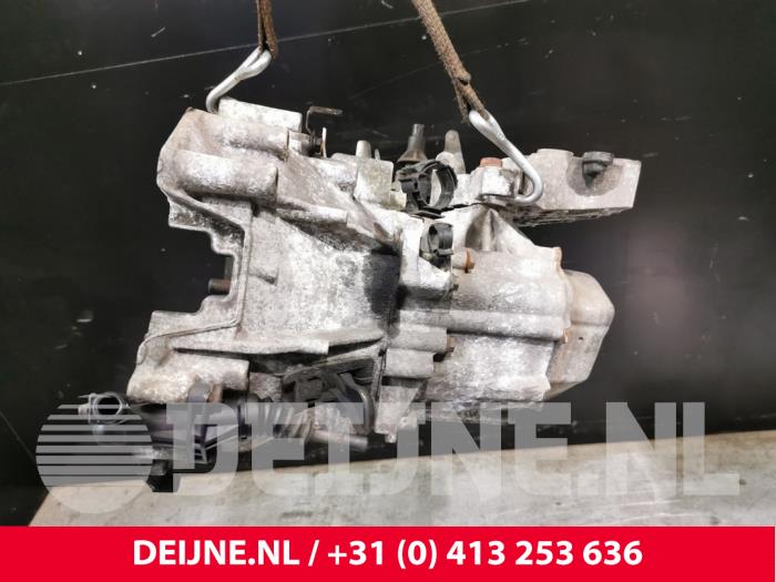 Gebrauchte Getriebe Fiat Ducato (250) 2.2 D 100 Multijet Euro 4 Preis € 363,00 Mit Mehrwertsteuer angeboten von van Deijne Onderdelen Uden B.V.