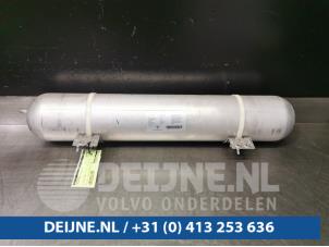 Usagé Réservoir d'air Tesla Model X 100D Prix sur demande proposé par van Deijne Onderdelen Uden B.V.