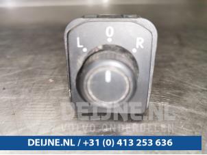 Used Mirror switch Volkswagen Crafter (SY) 2.0 TDI Price € 18,15 Inclusive VAT offered by van Deijne Onderdelen Uden B.V.