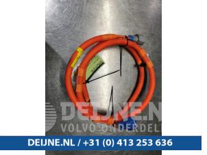 Gebrauchte Hochspannungskabel Tesla Model X 100D Preis auf Anfrage angeboten von van Deijne Onderdelen Uden B.V.