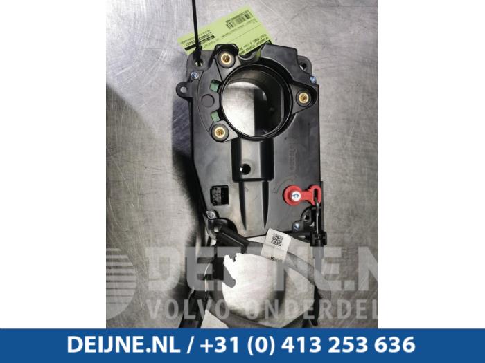 Używane Gniazdo punktu ladowania Tesla Model X 100D Cena € 344,85 Z VAT oferowane przez van Deijne Onderdelen Uden B.V.