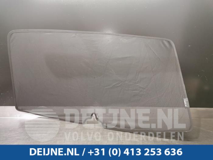 Używane Panel sloneczny Tesla Model X 100D Cena € 48,40 Z VAT oferowane przez van Deijne Onderdelen Uden B.V.