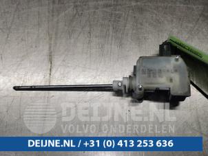 Used Tank flap lock motor Seat Leon Price € 10,00 Margin scheme offered by van Deijne Onderdelen Uden B.V.