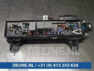 Used Fuse box Tesla Model S 75D Price € 121,00 Inclusive VAT offered by van Deijne Onderdelen Uden B.V.