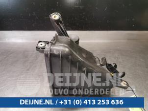 Used Carbon filter Porsche Cayenne (9PA) 4.5 S V8 32V Price € 55,00 Margin scheme offered by van Deijne Onderdelen Uden B.V.
