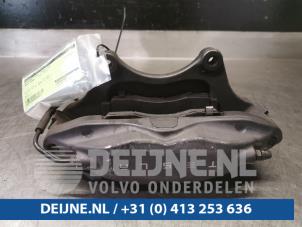 Gebrauchte Bremszange links vorne Tesla Model S 75D Preis auf Anfrage angeboten von van Deijne Onderdelen Uden B.V.