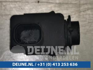 Used Air quality sensor Tesla Model S 75D Price on request offered by van Deijne Onderdelen Uden B.V.