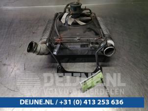 Gebrauchte Ladeluftkühler Hyundai H-1/Starex Travel 2.5 TCI Preis € 151,25 Mit Mehrwertsteuer angeboten von van Deijne Onderdelen Uden B.V.