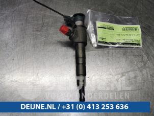 Used Injector (diesel) Citroen Berlingo 1.6 BlueHDI 100 Price on request offered by van Deijne Onderdelen Uden B.V.