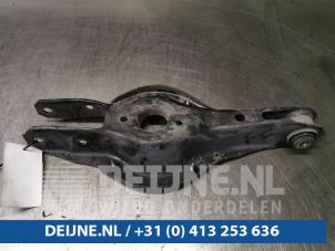 Used Rear spring retainer, right BMW 3 serie (F30) 320i 2.0 16V Price € 35,00 Margin scheme offered by van Deijne Onderdelen Uden B.V.