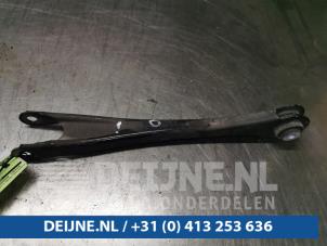 Usagé Bras de suspension bas arrière gauche BMW 3 serie (F30) 320i 2.0 16V Prix € 19,00 Règlement à la marge proposé par van Deijne Onderdelen Uden B.V.