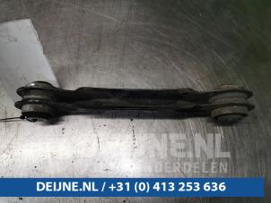 Usagé Bras de suspension haut arrière gauche BMW 3 serie (F30) 320i 2.0 16V Prix € 14,00 Règlement à la marge proposé par van Deijne Onderdelen Uden B.V.