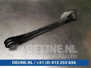 Usagé Bras de suspension bas arrière gauche BMW 3 serie (F30) 320i 2.0 16V Prix € 14,00 Règlement à la marge proposé par van Deijne Onderdelen Uden B.V.