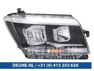 Neue Scheinwerfer rechts Volkswagen Crafter Preis € 209,98 Mit Mehrwertsteuer angeboten von van Deijne Onderdelen Uden B.V.