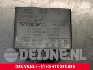 Usados Ordenador de iluminación Volvo C70 (NC) 2.4 T 20V Precio € 40,00 Norma de margen ofrecido por van Deijne Onderdelen Uden B.V.