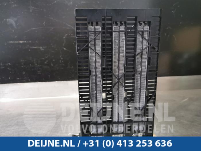 Begagnade Värmeelement Mercedes C (W205) C-220 2.2 CDI BlueTEC, C-220 d 16V Pris € 125,00 Marginaltabell erbjuds av van Deijne Onderdelen Uden B.V.