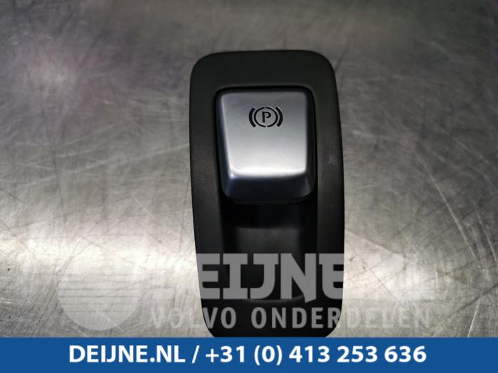 Gebrauchte Handbremse Schalter Mercedes C (W205) C-220 2.2 CDI BlueTEC, C-220 d 16V Preis € 10,00 Margenregelung angeboten von van Deijne Onderdelen Uden B.V.