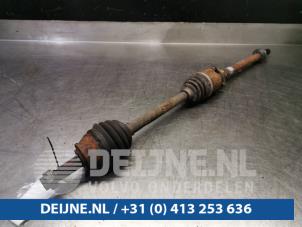 Used Front drive shaft, right Fiat Doblo Price € 72,60 Inclusive VAT offered by van Deijne Onderdelen Uden B.V.