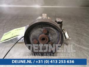 Used Power steering pump Fiat Doblo Price € 60,50 Inclusive VAT offered by van Deijne Onderdelen Uden B.V.