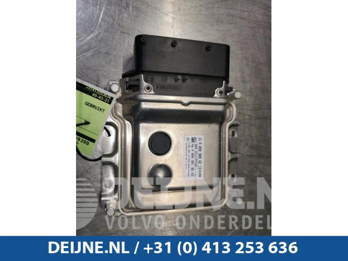 Boitier Adblue d'un Mercedes-Benz Vito (447.6) 2.2 114 CDI 16V 2017