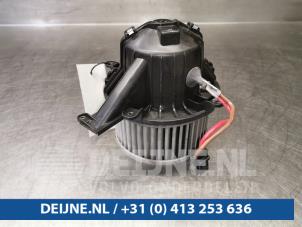 Używane Silnik wentylatora nagrzewnicy Mercedes Vito (447.6) 2.2 114 CDI 16V Cena € 60,50 Z VAT oferowane przez van Deijne Onderdelen Uden B.V.