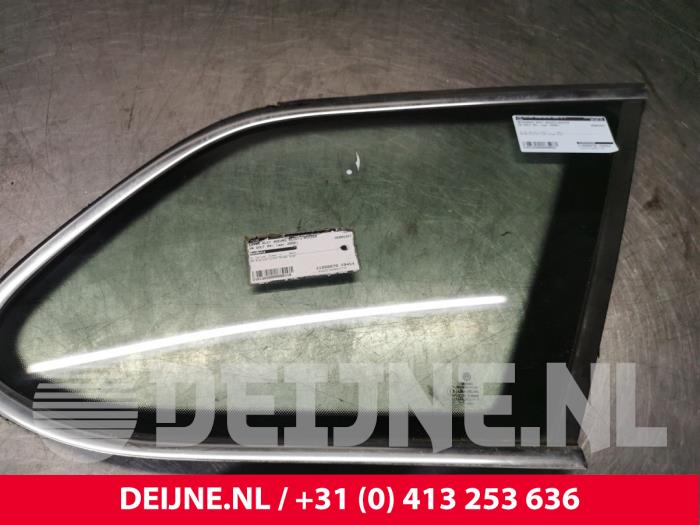 Usados Ventanilla triangular derecha detrás Volkswagen Golf V Variant (1K5) 1.9 TDI Precio € 40,00 Norma de margen ofrecido por van Deijne Onderdelen Uden B.V.