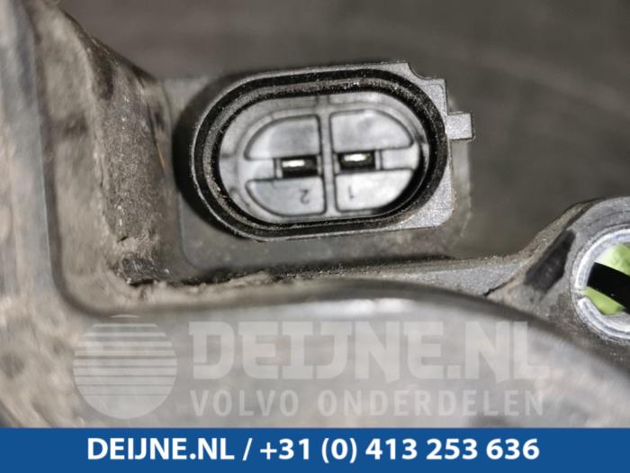 Motor de freno de mano de un Volkswagen Golf VII (AUA) 2.0 GTI 16V 2015