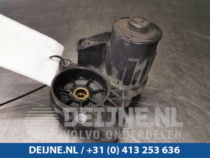 Motor de freno de mano de un Volkswagen Golf VII (AUA) 2.0 GTI 16V 2015