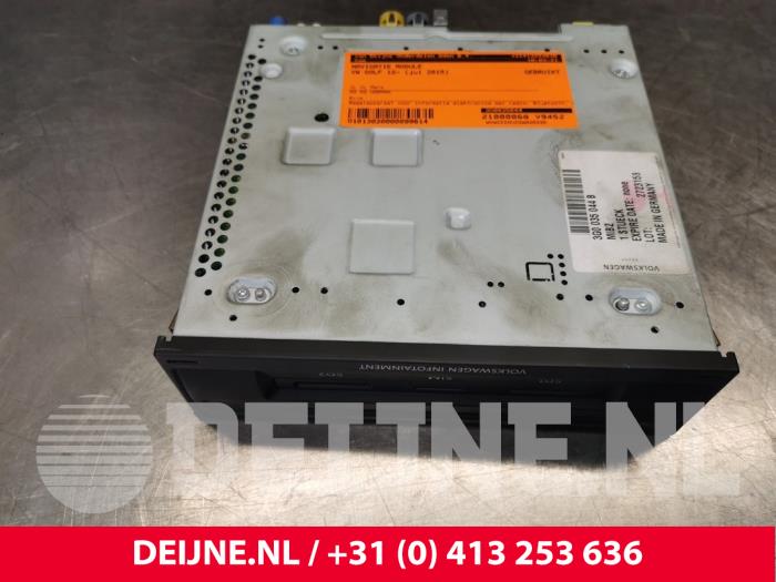 Usagé Module navigation Volkswagen Golf VII (AUA) 2.0 GTI 16V Prix € 450,00 Règlement à la marge proposé par van Deijne Onderdelen Uden B.V.