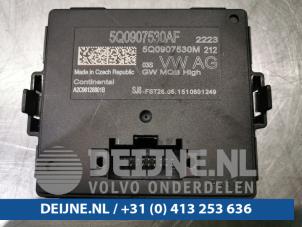 Używane Modul gateway Volkswagen Golf VII (AUA) 2.0 GTI 16V Cena € 50,00 Procedura marży oferowane przez van Deijne Onderdelen Uden B.V.
