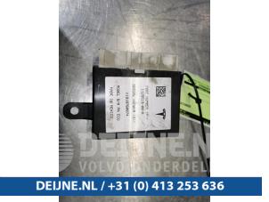 Usados Ordenador asistencia de estacionamiento Tesla Model S 75D Precio de solicitud ofrecido por van Deijne Onderdelen Uden B.V.