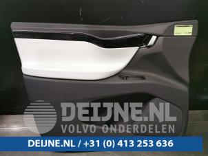 Usagé Revêtement portière 4portes avant gauche Tesla Model X 100D Prix sur demande proposé par van Deijne Onderdelen Uden B.V.