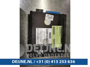 Used Radio amplifier Porsche 911 (996) 3.6 Carrera 4 24V Price € 90,00 Margin scheme offered by van Deijne Onderdelen Uden B.V.