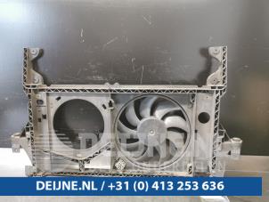 Gebrauchte Kühlrippe Renault Master III (FD/HD) 2.5 dCi 120 FAP Preis € 60,50 Mit Mehrwertsteuer angeboten von van Deijne Onderdelen Uden B.V.