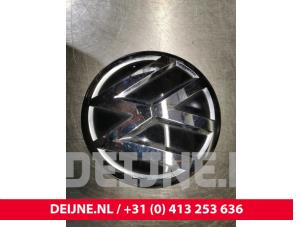 Used Emblem Volkswagen Crafter (SY) Price € 24,20 Inclusive VAT offered by van Deijne Onderdelen Uden B.V.