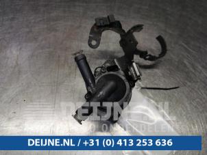 Usagé Pompe à eau supplémentaire Peugeot 5008 I (0A/0E) 1.6 THP 16V Prix € 70,00 Règlement à la marge proposé par van Deijne Onderdelen Uden B.V.