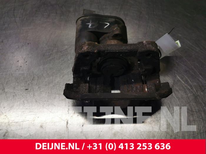 Rear brake calliper, left from a Volvo XC70 (BZ) 2.4 D5 20V 205 AWD 2011