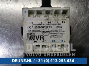Używane Modul centralnego zamka Mercedes GLC (X253) 2.0 250 16V 4-Matic Cena € 35,00 Procedura marży oferowane przez van Deijne Onderdelen Uden B.V.