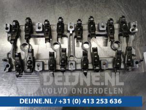Used Rocker arm Citroen Jumper Price on request offered by van Deijne Onderdelen Uden B.V.