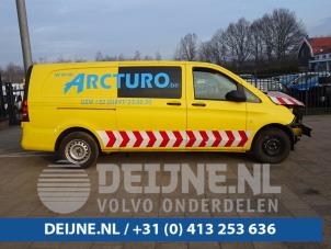 Gebrauchte Dreieckfenster rechts vorne Mercedes Vito Tourer (447.7) 2.2 114 CDI 16V Preis € 42,35 Mit Mehrwertsteuer angeboten von van Deijne Onderdelen Uden B.V.