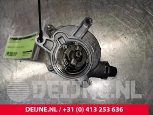 Used Vacuum pump (diesel) Volvo V70 (BW) 2.4 D 20V Price € 50,00 Margin scheme offered by van Deijne Onderdelen Uden B.V.