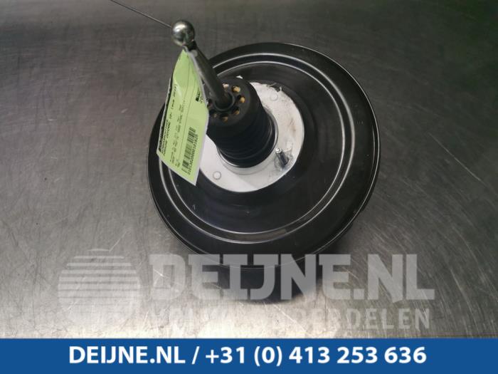 Usagé Servo frein Porsche Cayenne II (92A) 3.0 D V6 24V Prix € 90,00 Règlement à la marge proposé par van Deijne Onderdelen Uden B.V.