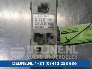 Używane Modul silnika tylnej klapy Mercedes GLC (X253) Cena € 120,00 Procedura marży oferowane przez van Deijne Onderdelen Uden B.V.