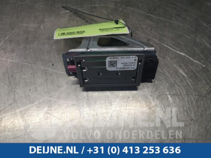 Używane Antena Bluetooth Mercedes GLE (W166) 250d 2.0 Cena € 15,00 Procedura marży oferowane przez van Deijne Onderdelen Uden B.V.